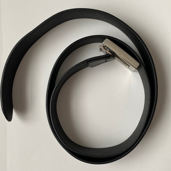 Jasper Conran black leather adjustable belt classic minimalist design - Picture 2 of 4
